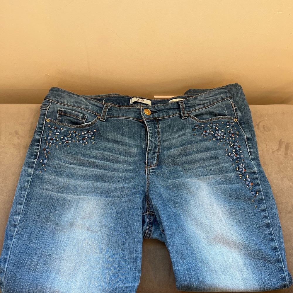 Vintage America Blue Embellished Cropped Jeans